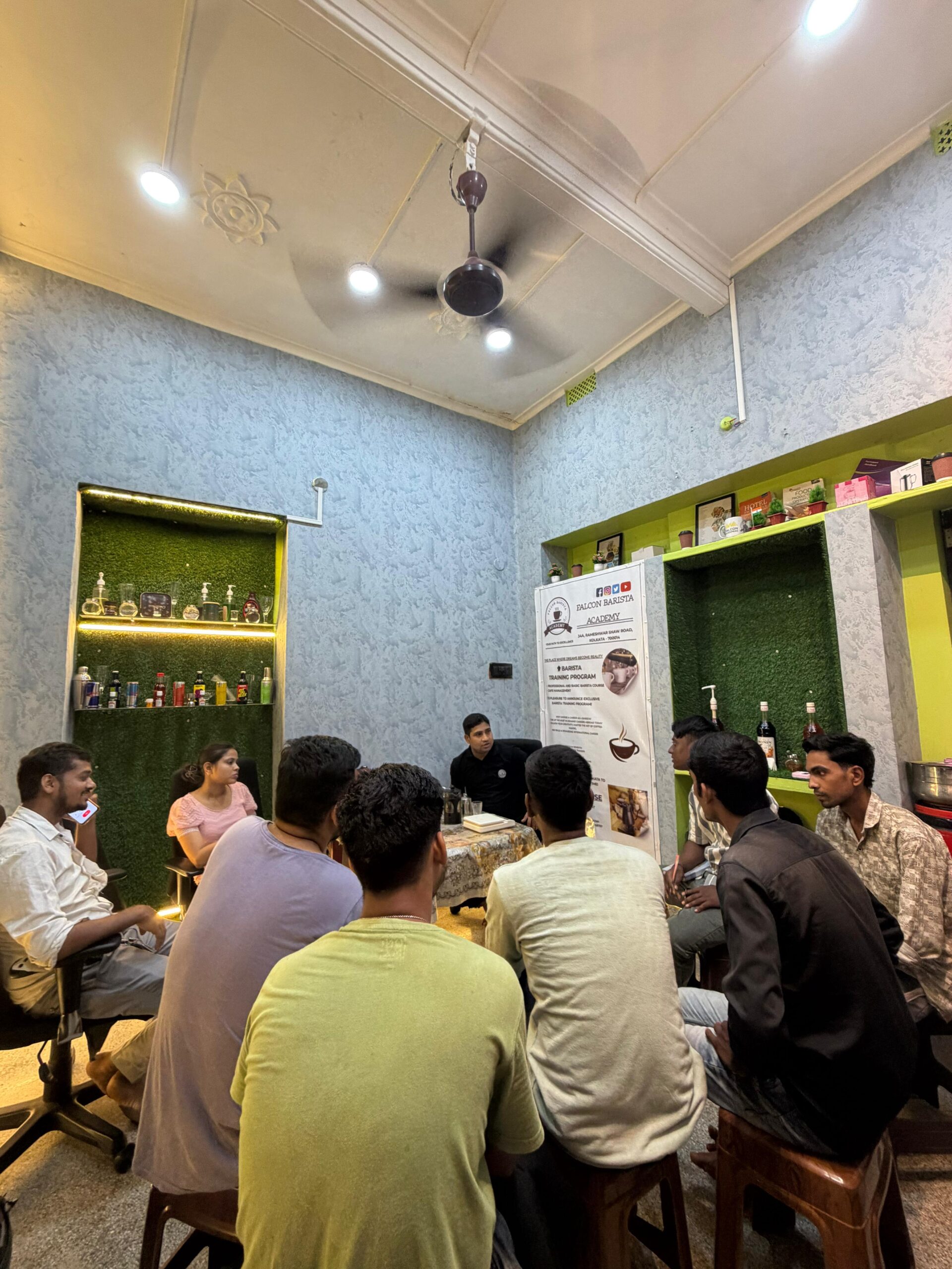 Falcon Barista Training - Cocktail pouring